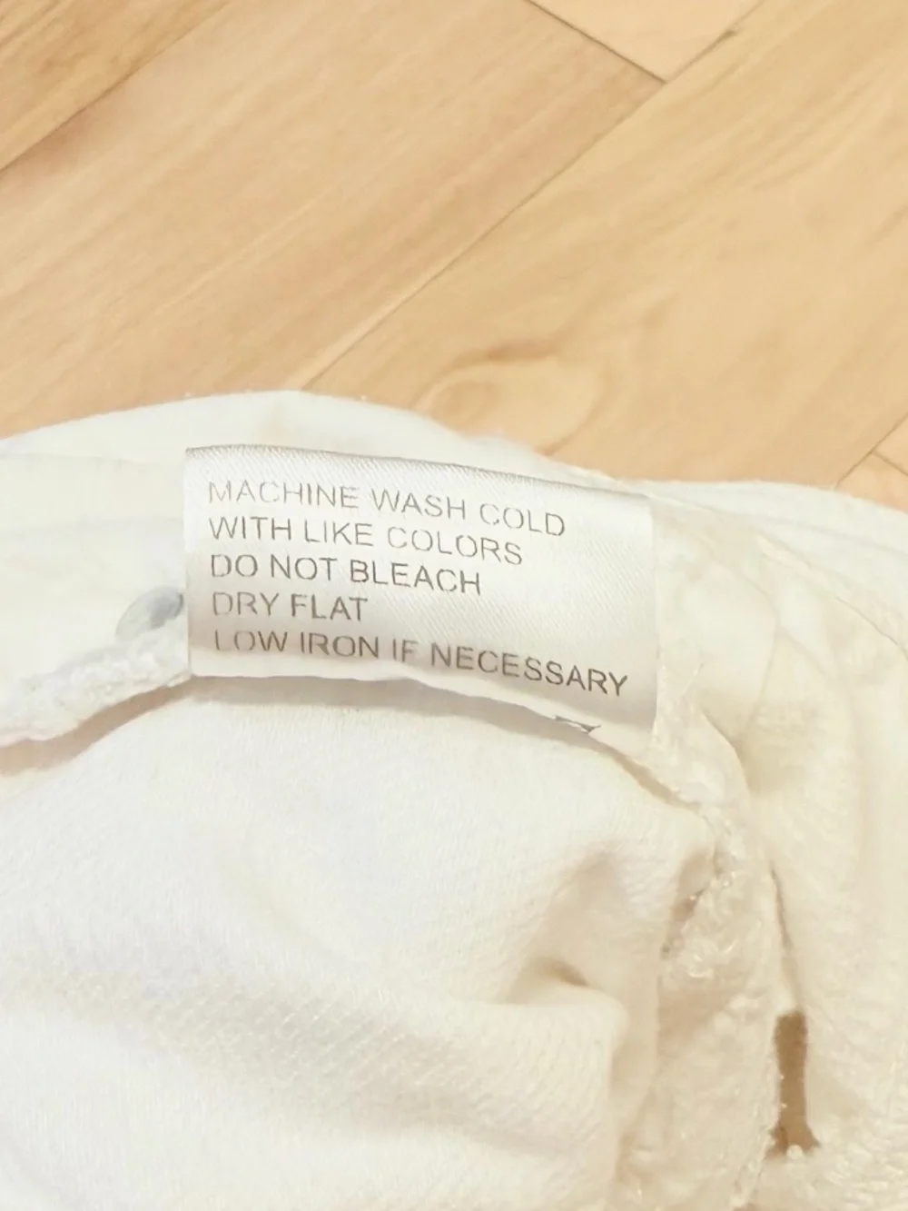 PARKE Women’s Low Rise Baggy Denim Jeans in White - Picture 5 of 8